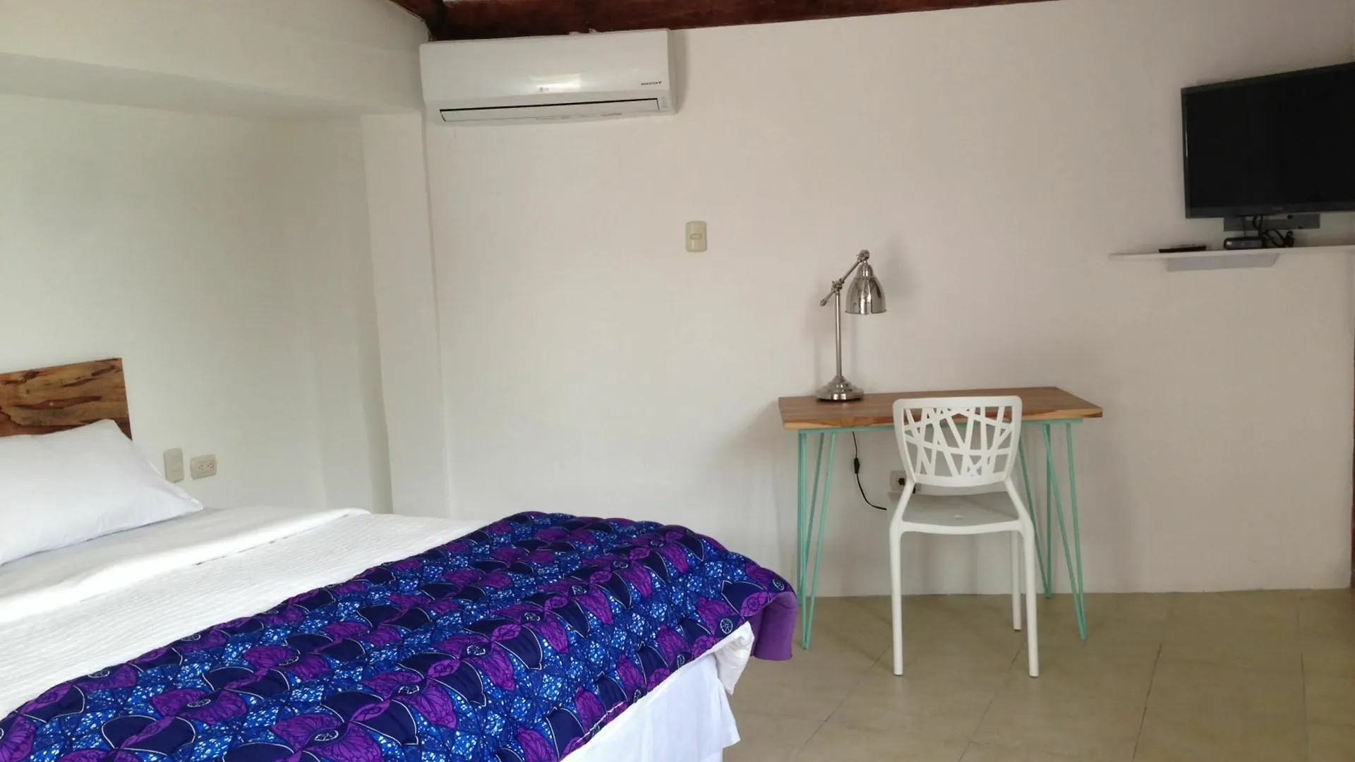 Nazu House Bed & Breakfast Guayaquil 3*,  Ecuador