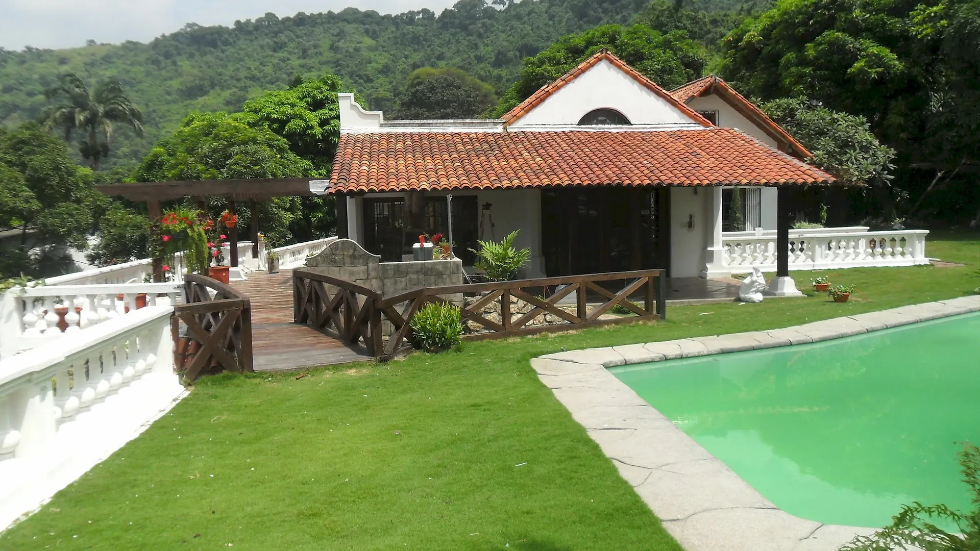 Nazu House Bed & Breakfast Guayaquil